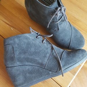 TOMs Wedge shoes